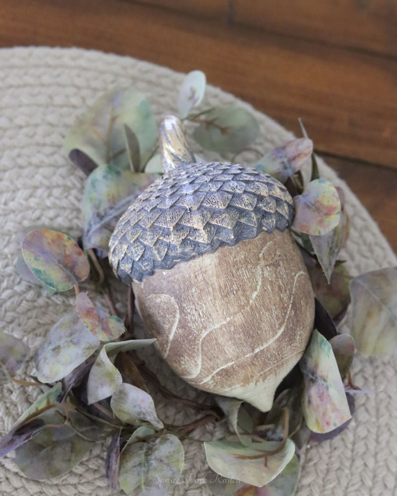 Wood Look Acorn