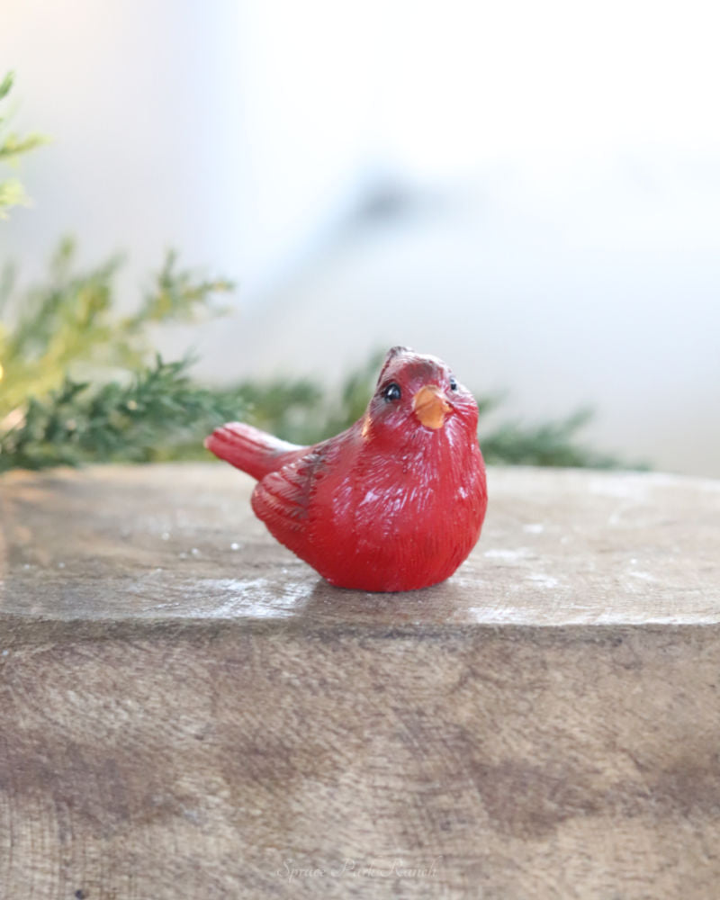 Resin Mini Cardinal