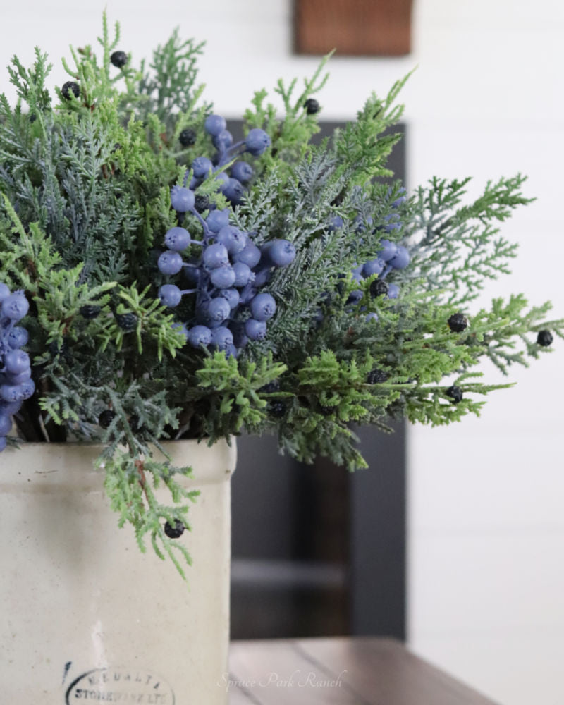 Cedar and Blueberry Bundle 16.25"