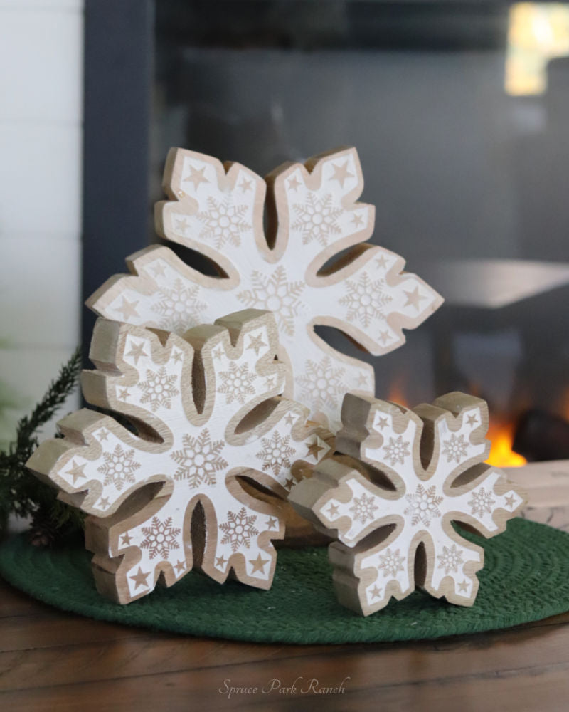 Mango Wood Snowflake With Embossed Centre