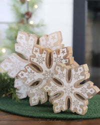 Mango Wood Snowflake With Embossed Centre
