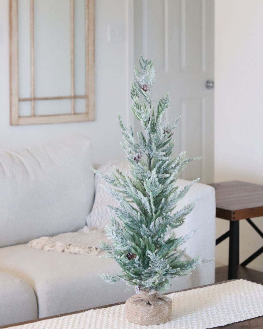 Relaxed Leaf Winter Tree