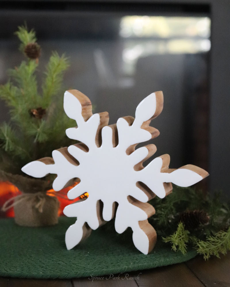 White Enamel Mango Wood Snowflake