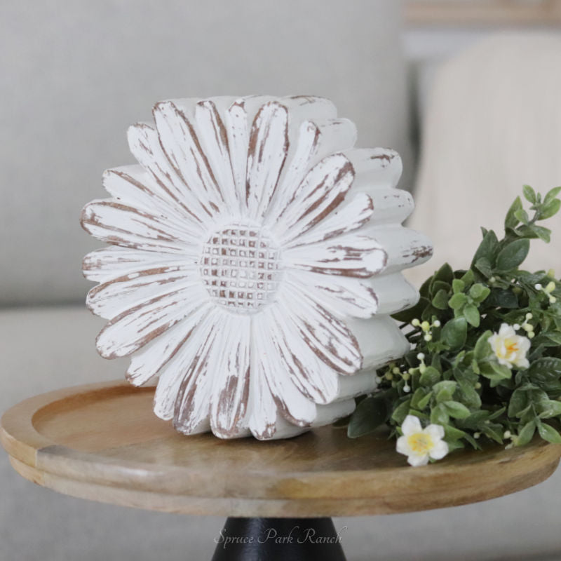 Whitewashed Tabletop Resin Daisies