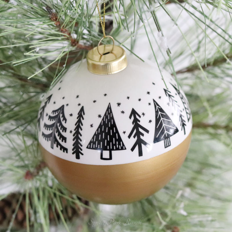 Black and Gold Holiday Pattern Ornament
