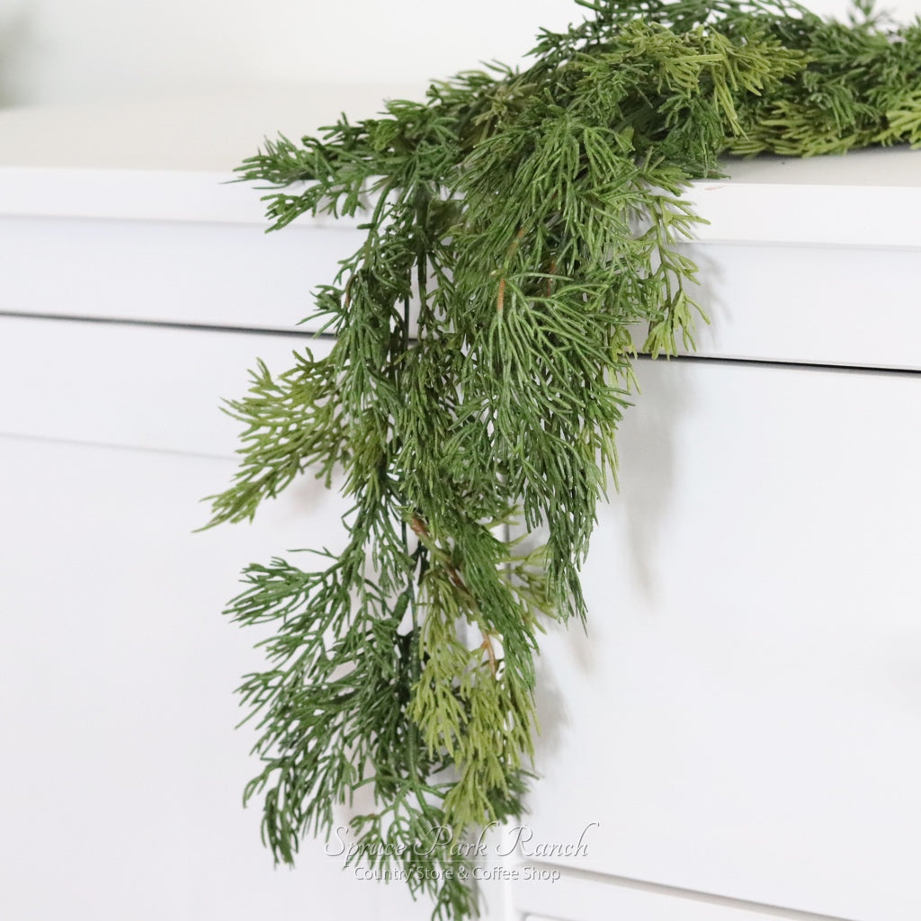 Cedar Pick Real Touch Collection