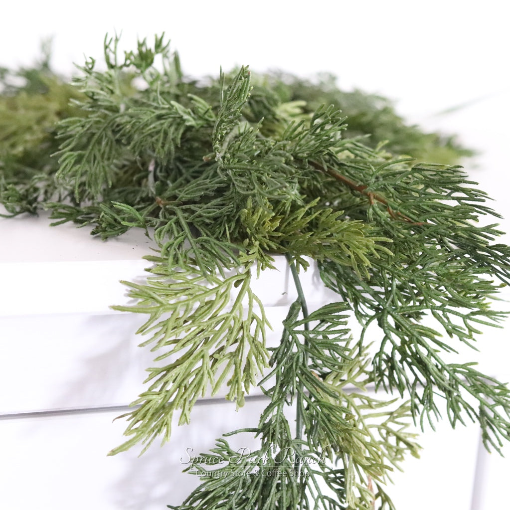 Cedar Pick Real Touch Collection