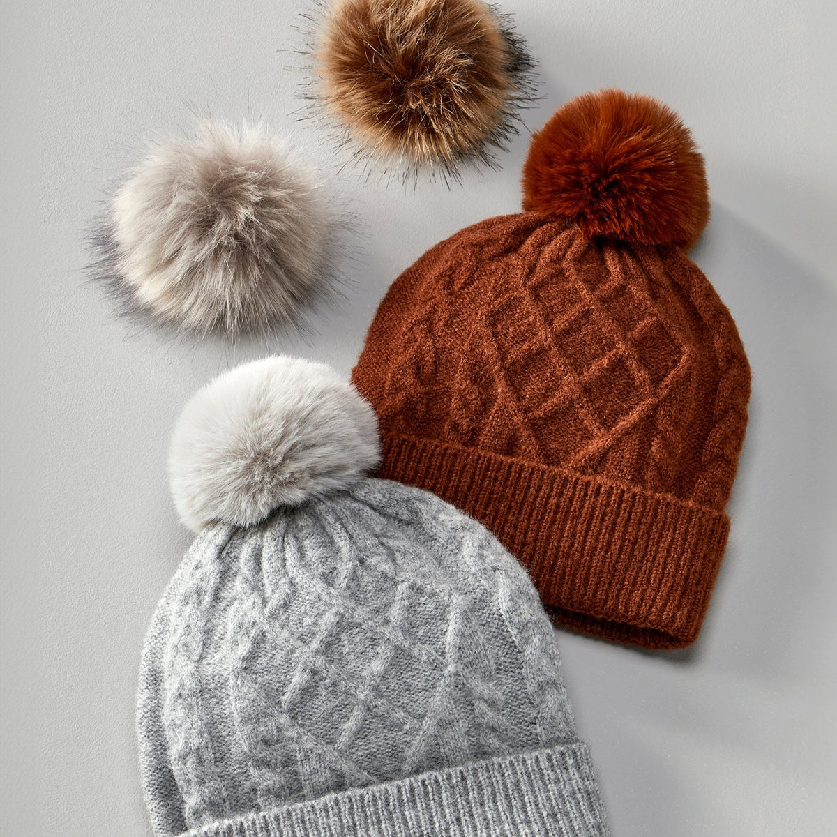Two in One Detachable Pom Pom Toque