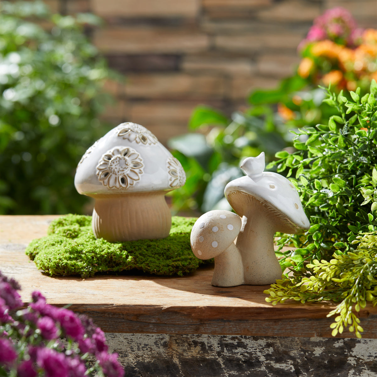 Porcelain Mushroom Sitter