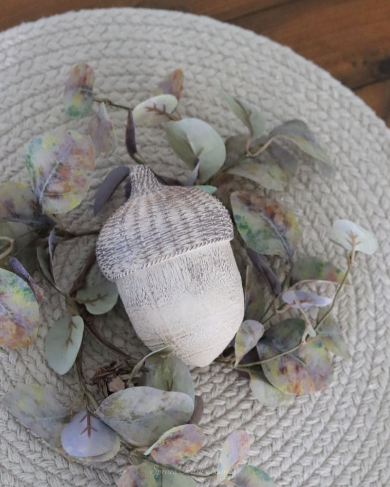 Harvest Woven Acorn