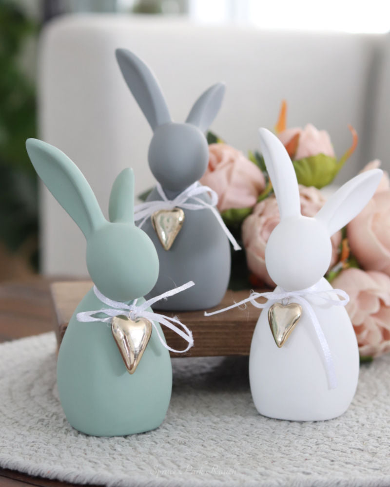 Dolomite Bunny With Heart and Bow