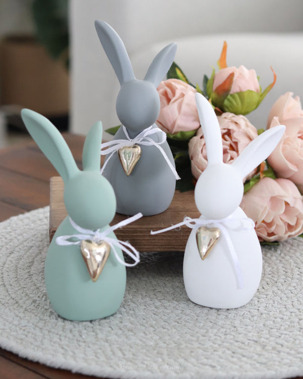 Dolomite Bunny With Heart and Bow