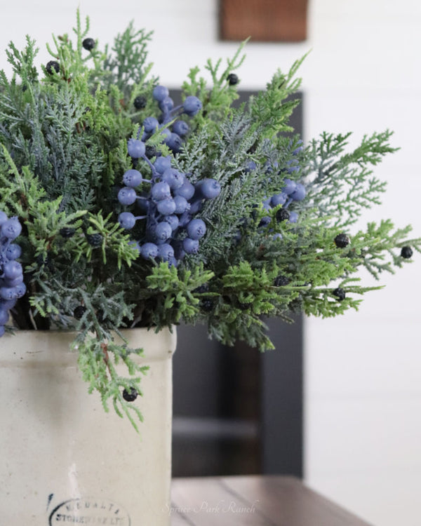 Cedar and Blueberry Bundle 16.25"