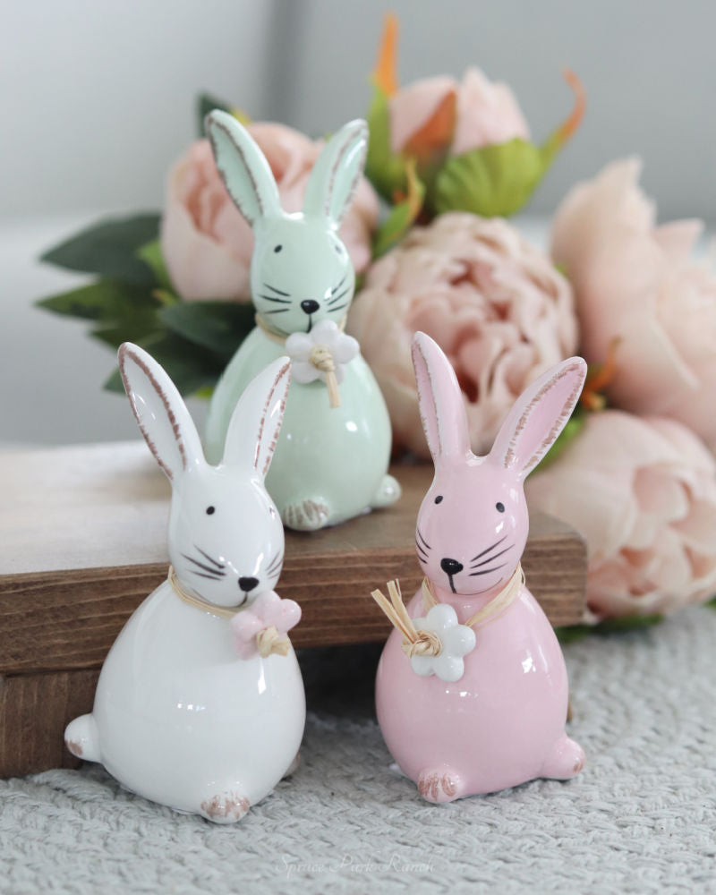 Dolomite Bunny With Flower and Raffia Bow Small