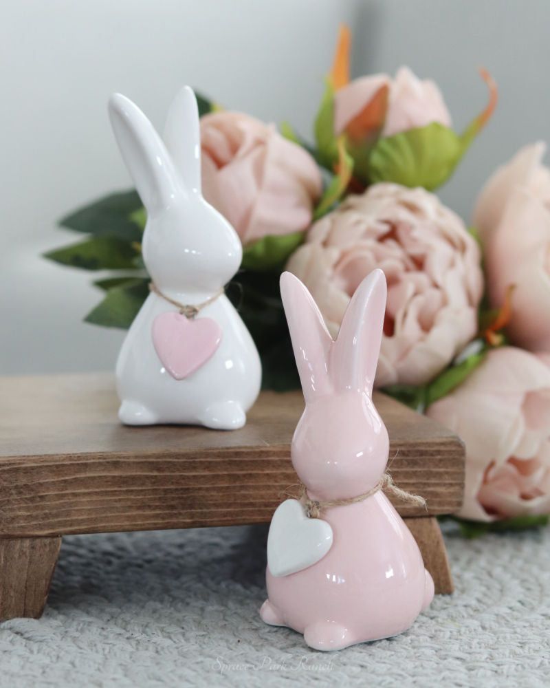 Dolomite Bunny With Heart