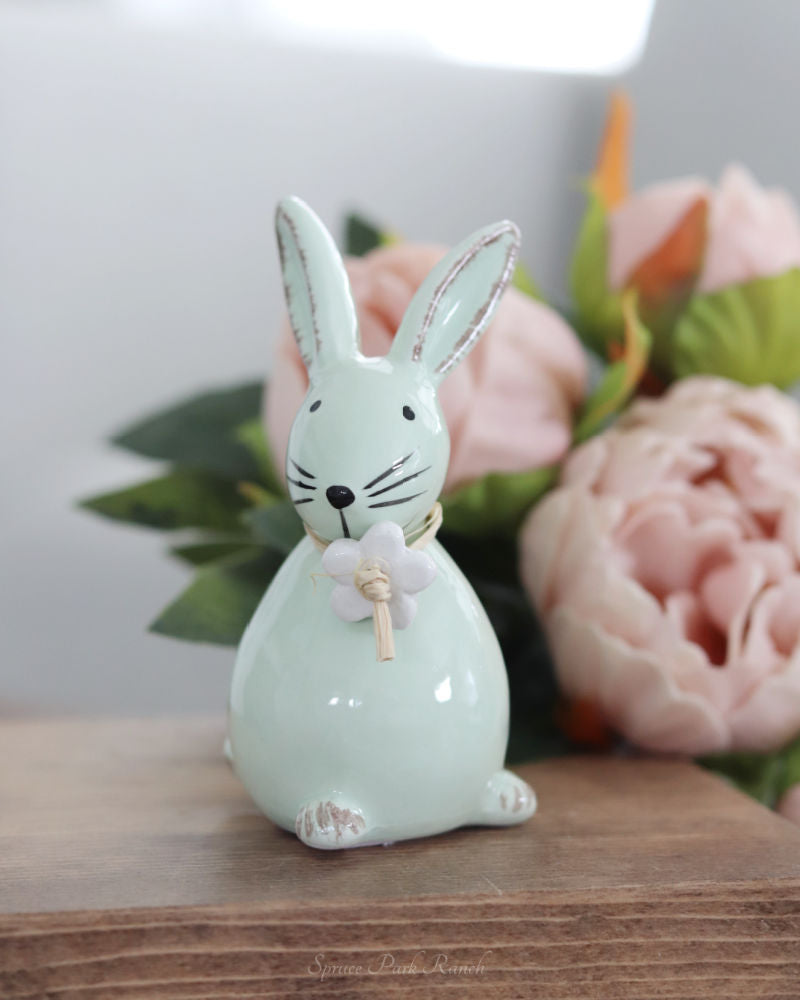 Dolomite Bunny With Flower and Raffia Bow Small