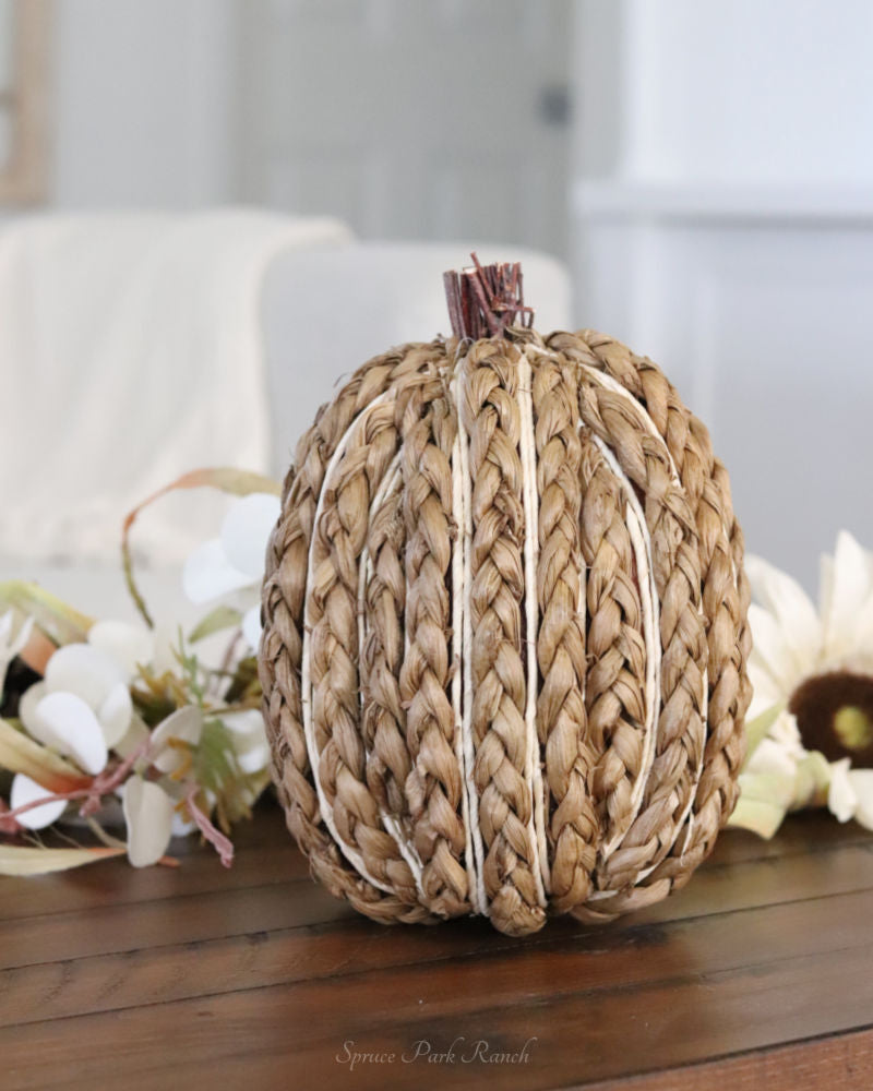 Brown Braided Corn Husk Pumpkin