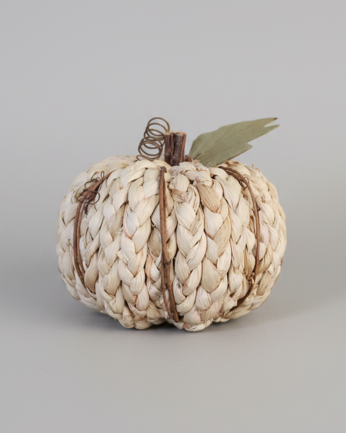 Cream Braided Cornhusk Pumpkin