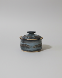 Wheat Design Crock Midnight Blue 7"Dia