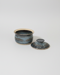 Wheat Design Crock Midnight Blue 7"Dia