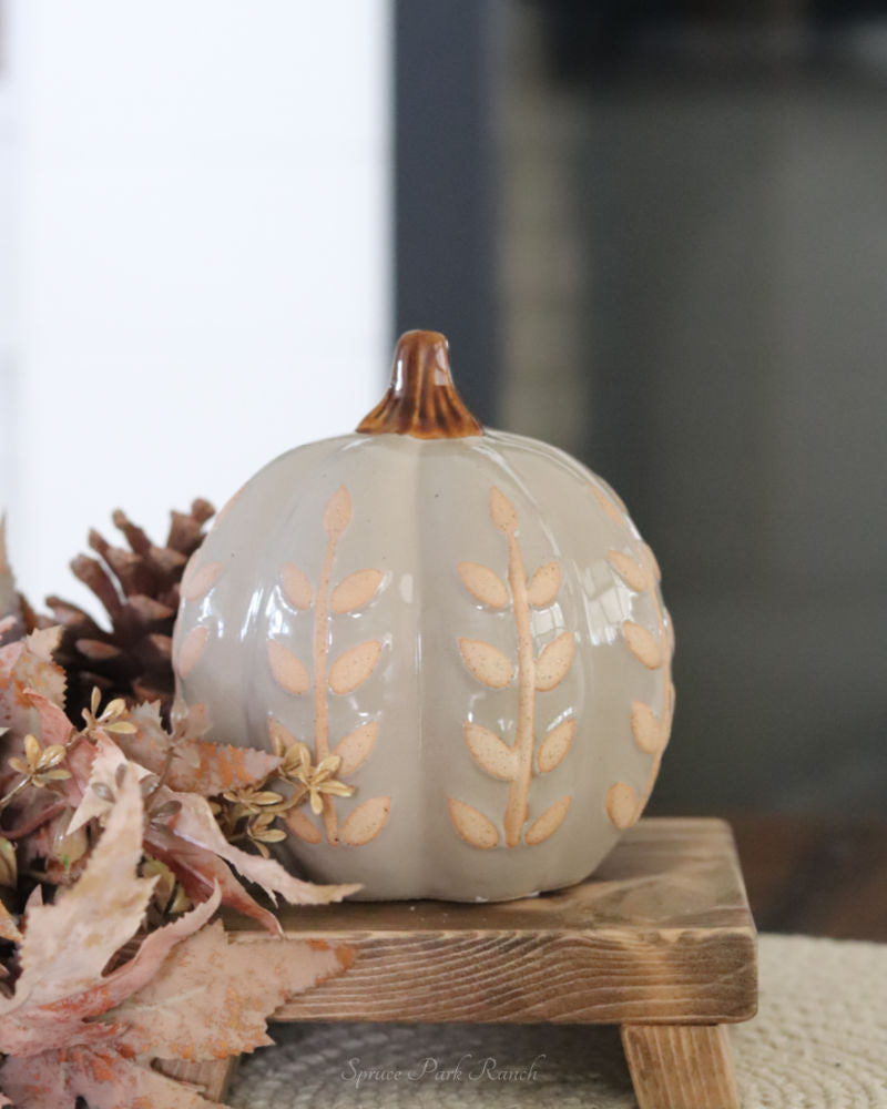 Dolomite Neutral Patterned Pumpkin
