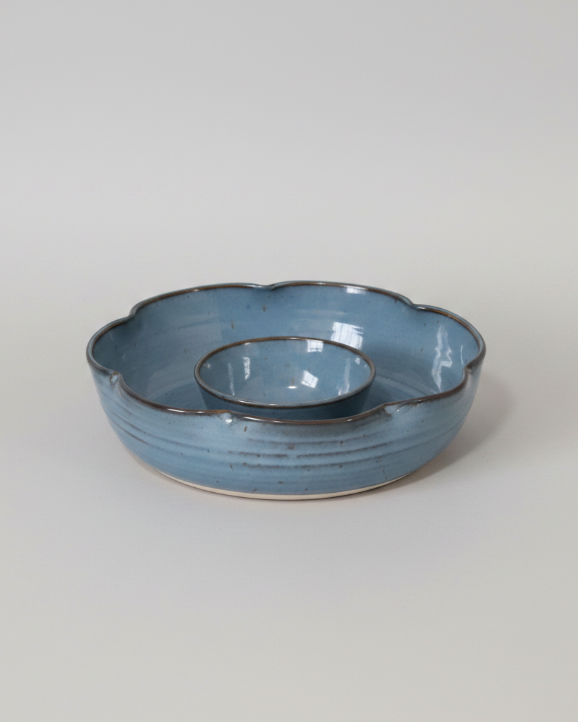 Flower Chip'N Dip Bowl Crystal Blue