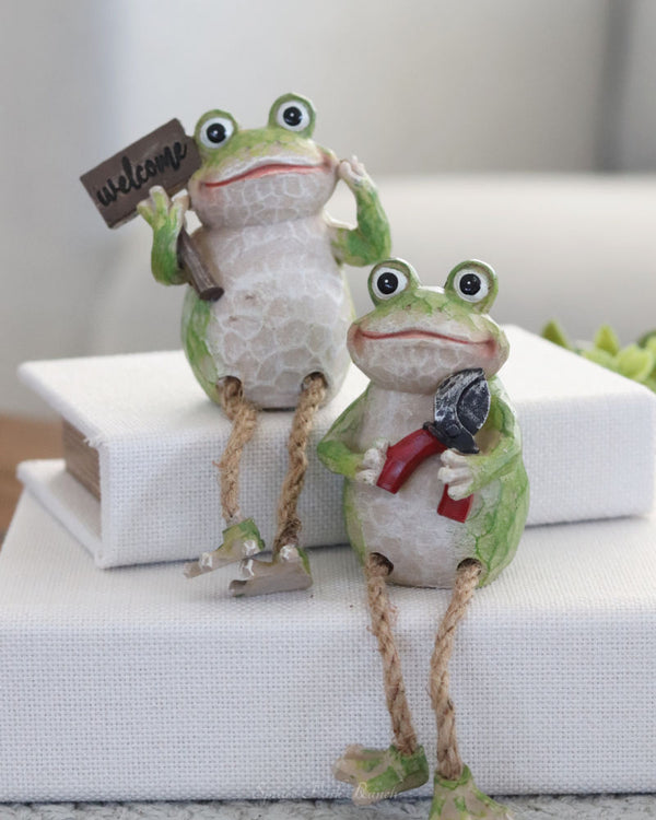 Frog Shelf Sitter