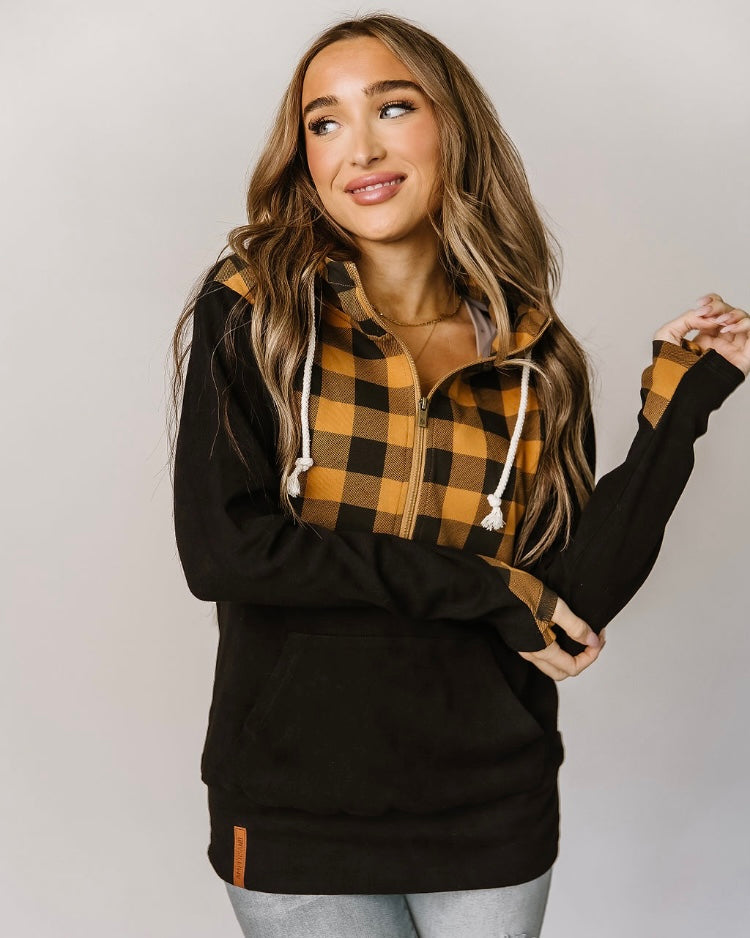 Halfzip Sweatshirt Adventure Awaits