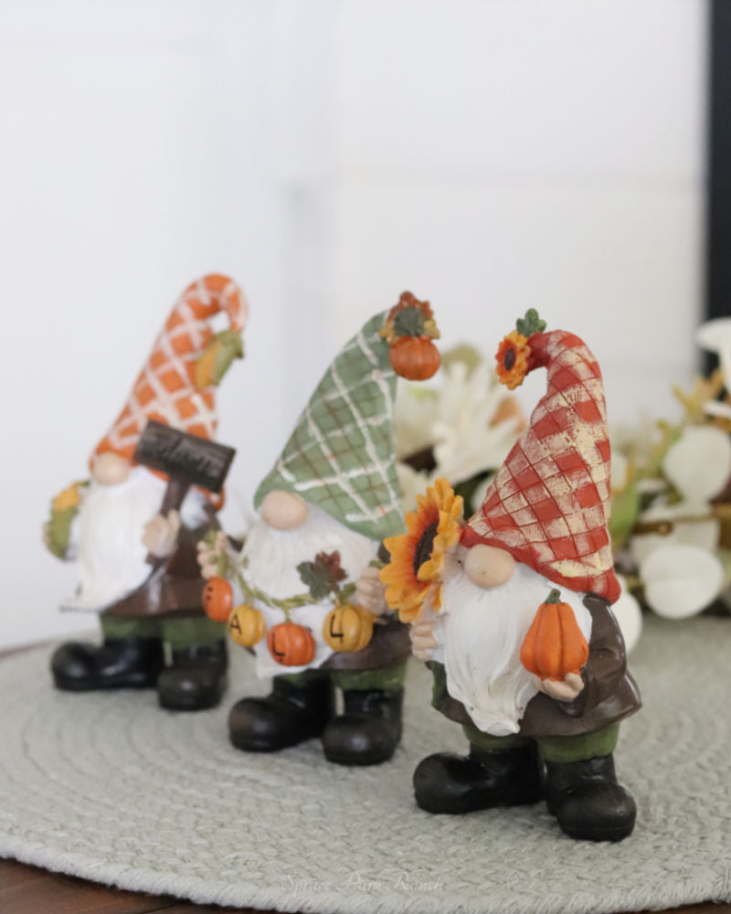 Harvest Gnome With Plaid Hat