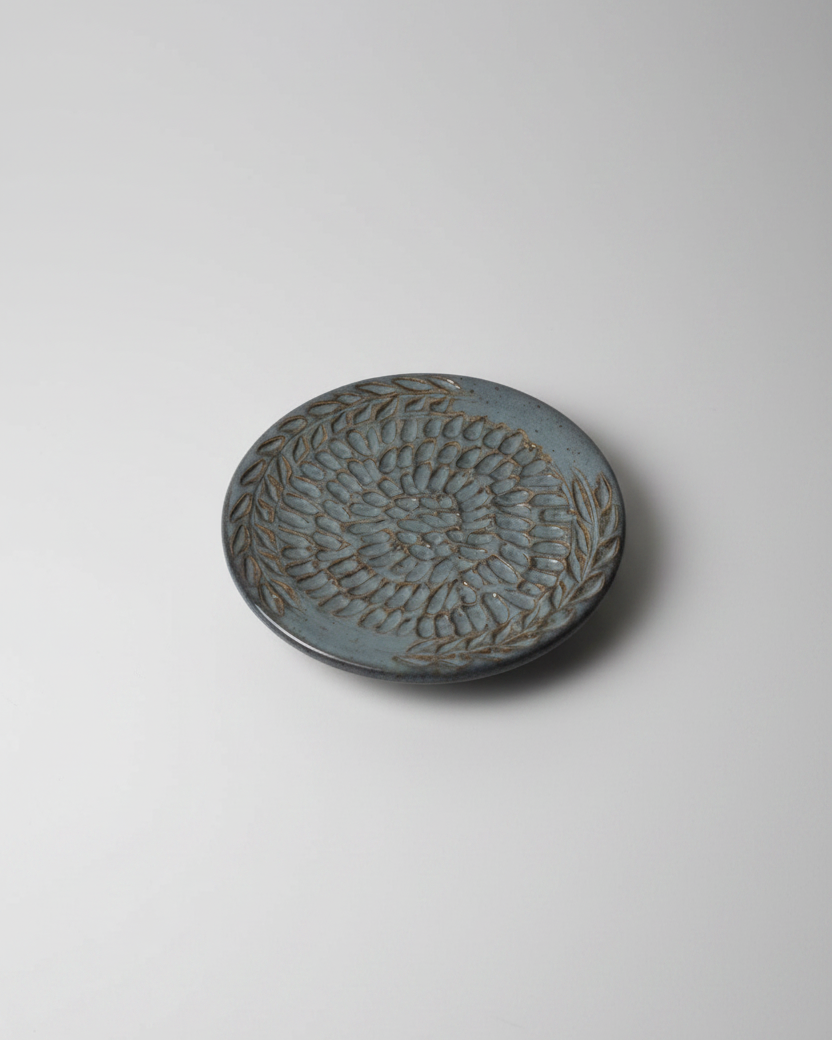 Wheat Design Garlic Grater Plate Crystal Blue