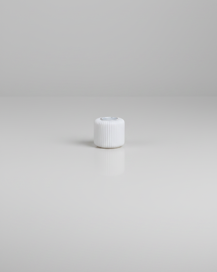 Gypsum White Taper Holder Ribbed