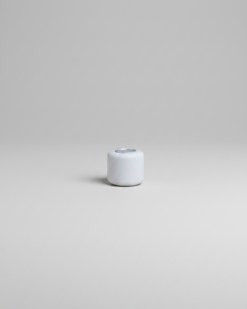 Gypsum White Taper Holder Smooth
