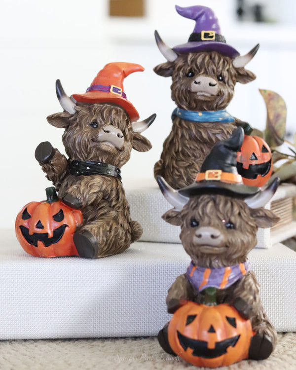 Halloween Highland Cow With Jack-O-Lantern