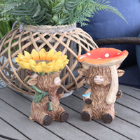 Highland Cow Birdfeeder