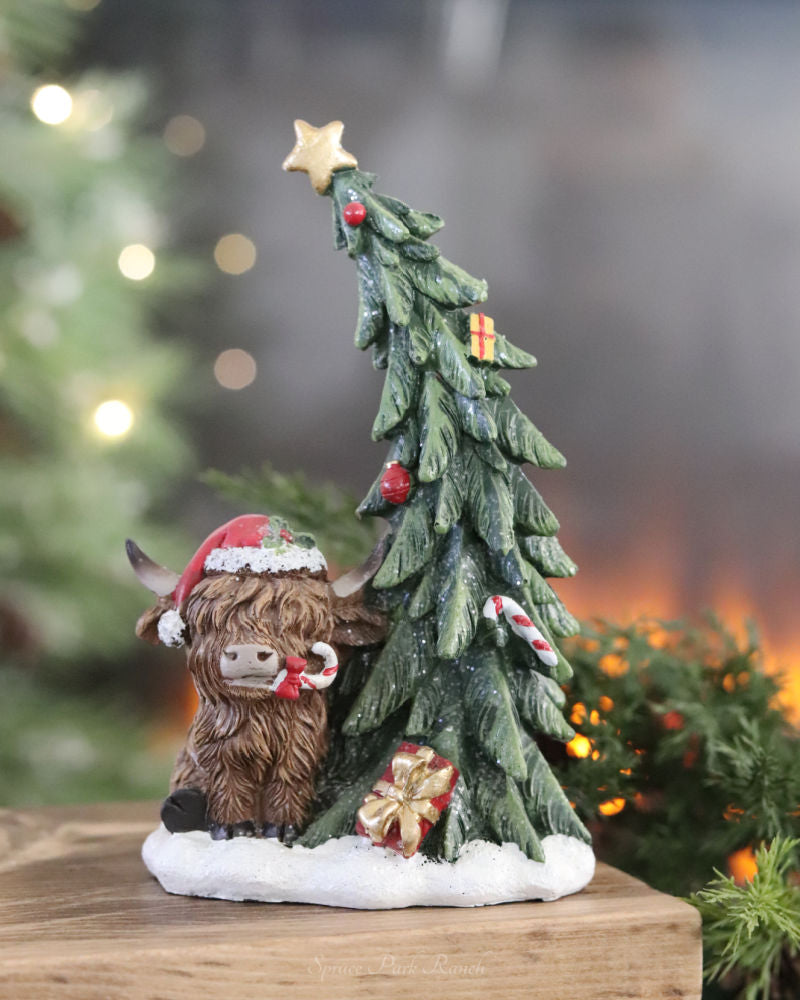 Holiday Highland Cow With Christmas Tree