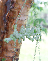 Metal Friendly Flock Hanging Bird Feeder