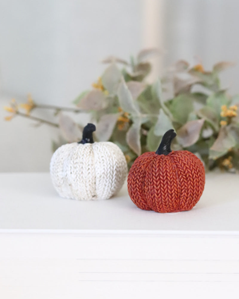 Resin Mini Knit Pumpkin