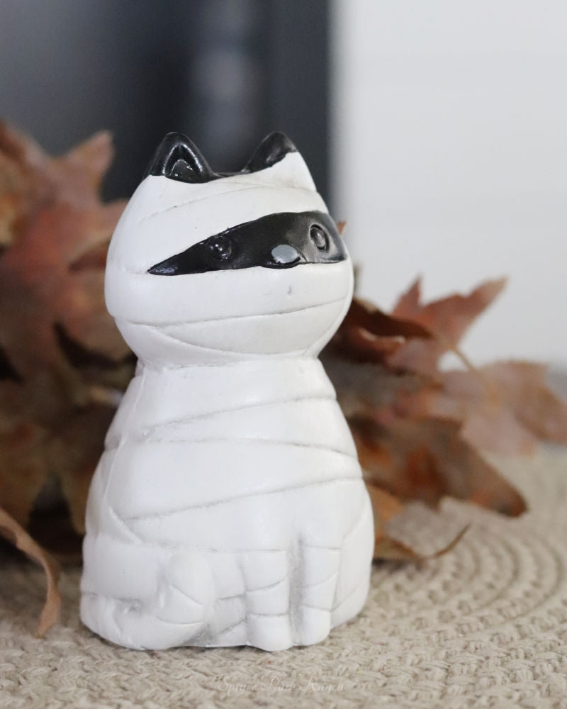 Resin Mummy Cat