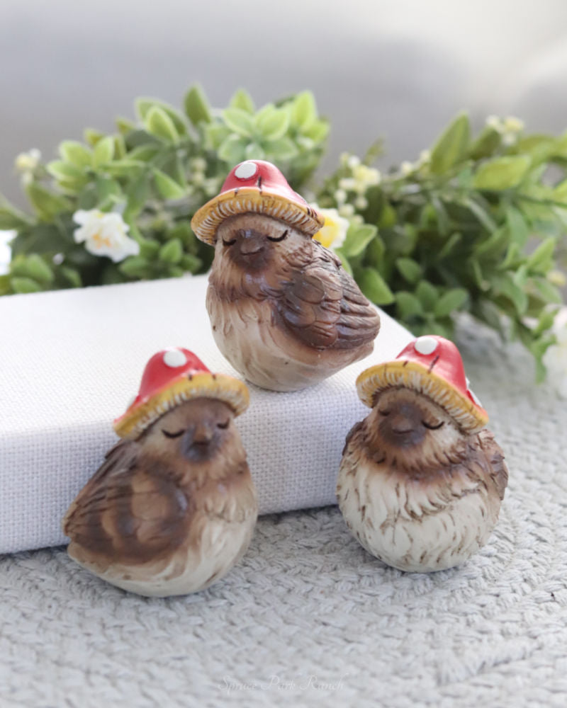 Mushroom Hat Resin Bird