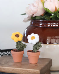 Mini Pompom Forever Flower