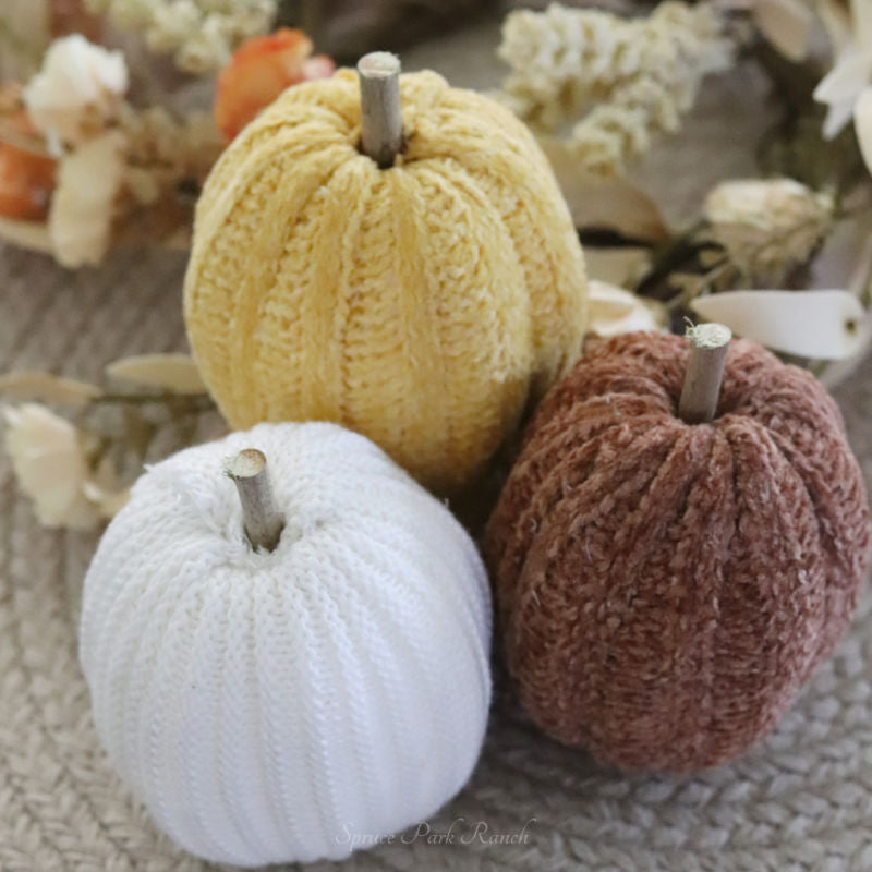 Knit Neutral Pumpkin