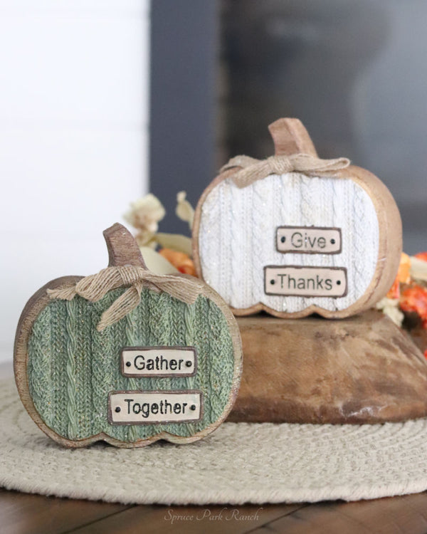 Cable Knit Textured Pumpkin Block With Bows Round