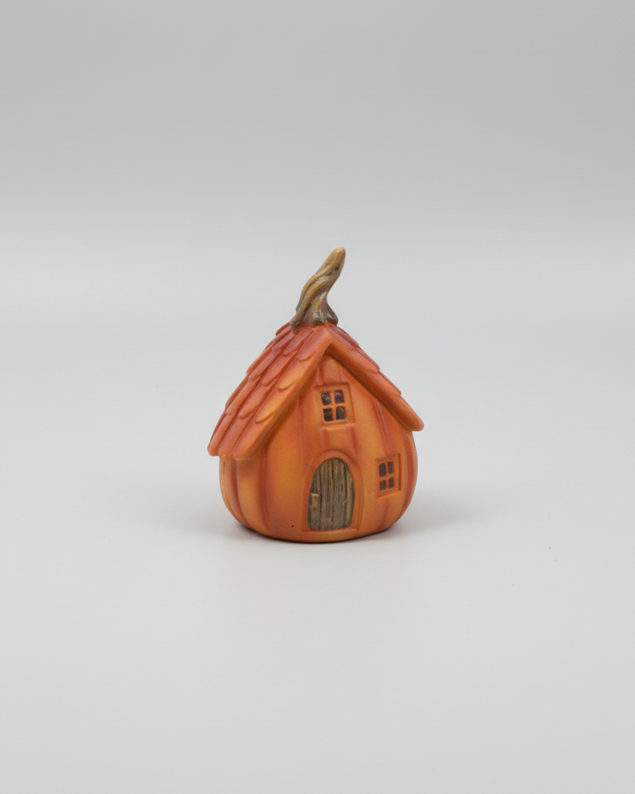 Little Pumpkin Mini House