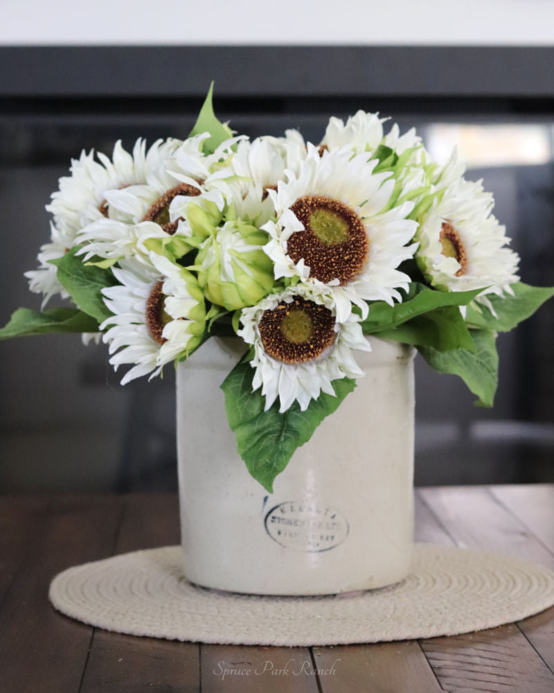 Sunflower Bundle White 14"
