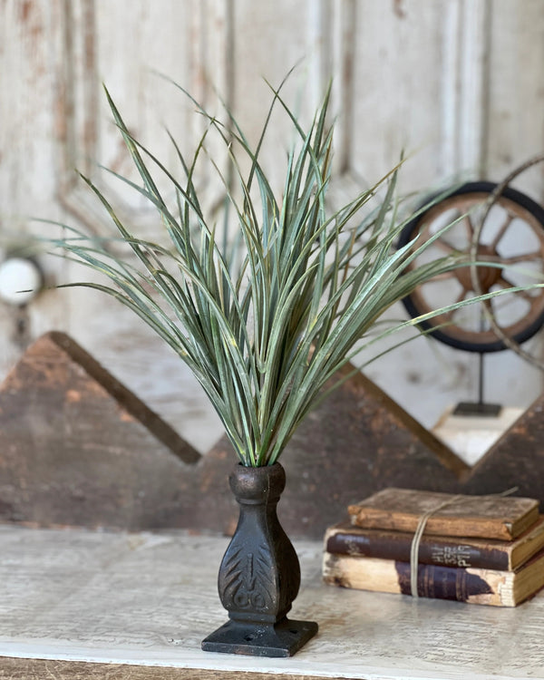 Waterloo Grass Bush 19"L