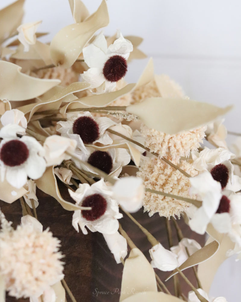 Tan Allium and Blooms Greenery Collection