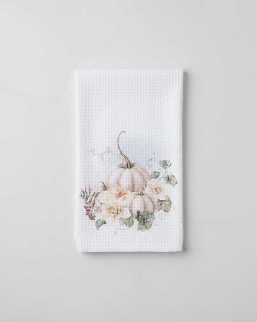 Vintage Autumn Hand Towel - White Pumpkin and Berries