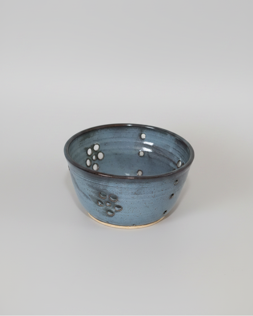 Wheat Design Berry Bowl Crystal Blue