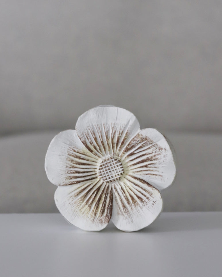 Wood Look Resin Flower
