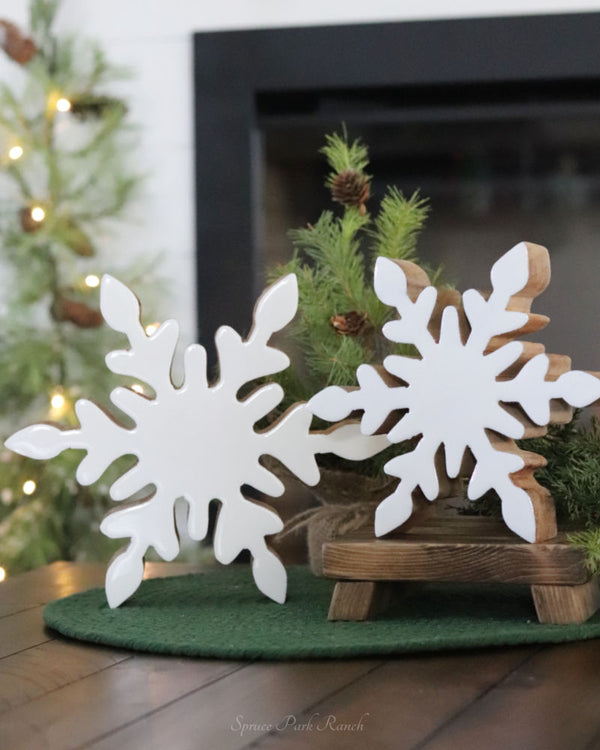 White Enamel Mango Wood Snowflake